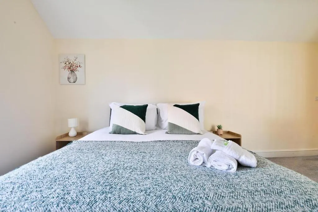 Apartment Stayright 3 Bedroom Home Near Central Cardiff - Sleeps 6